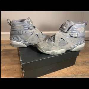 Jordan 8 Retro Cool Grey Sneakers